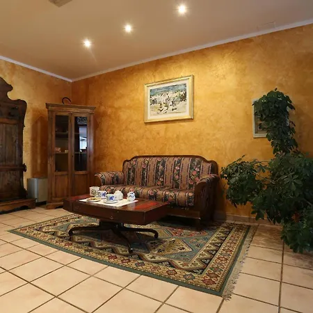 C0c00n Garden Hotel 3*