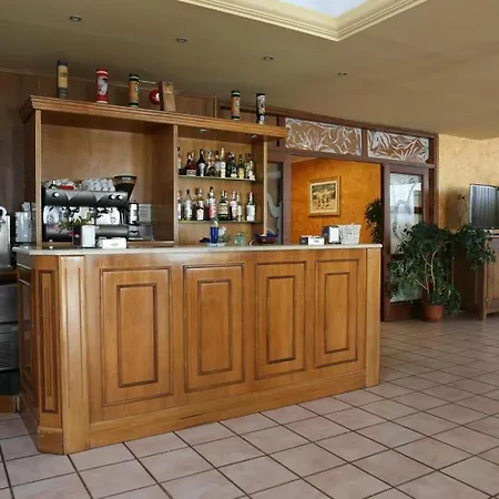 Hotel C0c00n Garden 3*