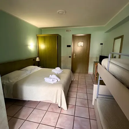 Hotel C0c00n Garden Pescasseroli