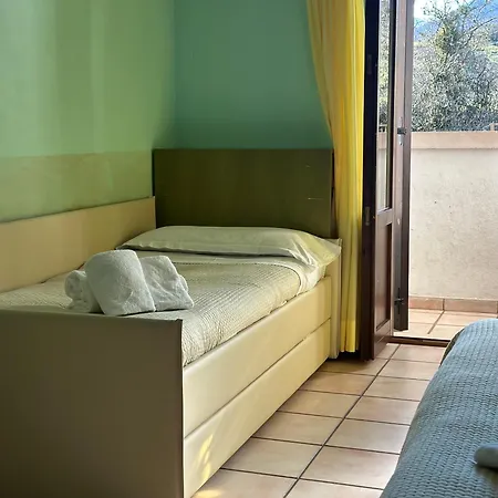 Hotel C0c00n Garden 3*