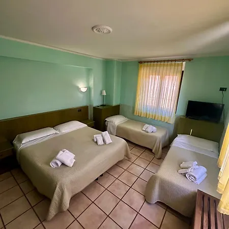 C0c00n Garden Hotel 3*