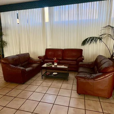 C0c00n Garden Hotel 3*