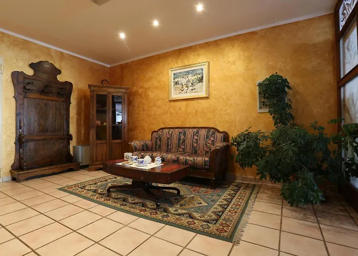 C0c00n Garden Hotel 3*