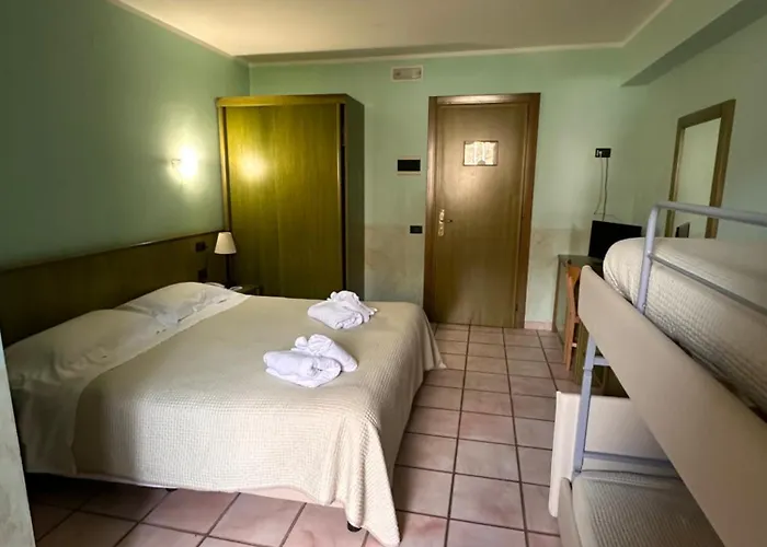 Hotel C0c00n Garden Pescasseroli