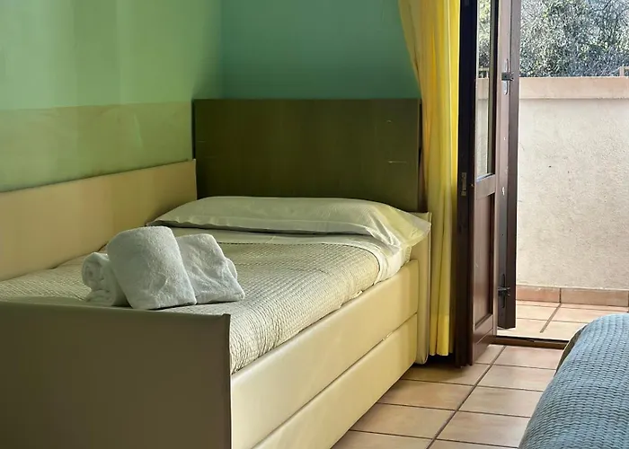 Hotel C0c00n Garden 3*