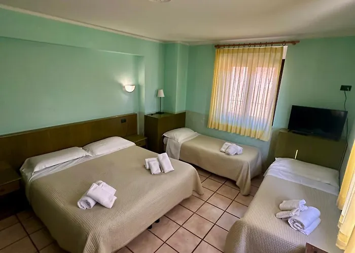 C0c00n Garden Hotel 3*